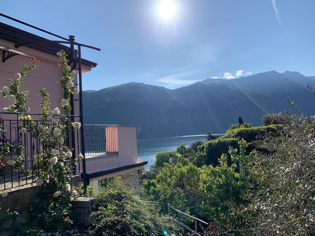 Angelina'S House With Lake View - Bellagio Exterior photo